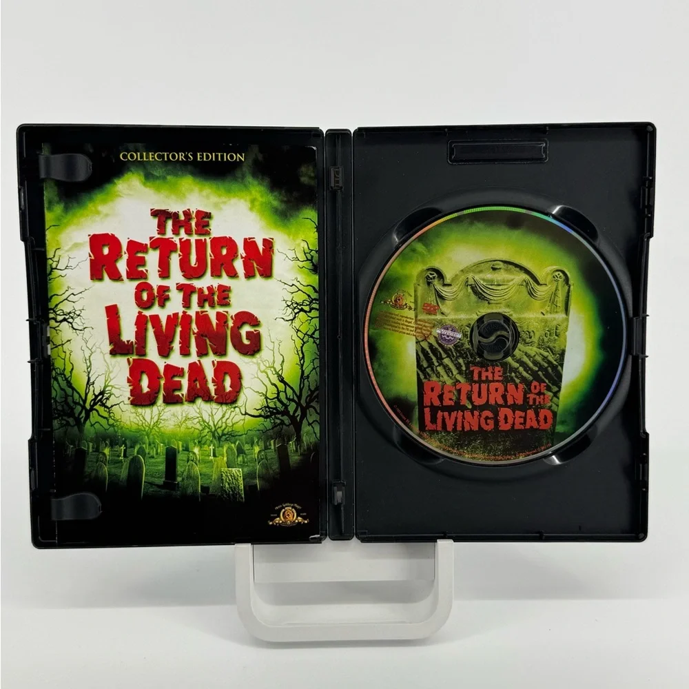 The Return of the Living Dead Collector's Edition DVD with Holographic Cover. - Picture 4 of 4